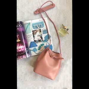 Bucket bag in pink